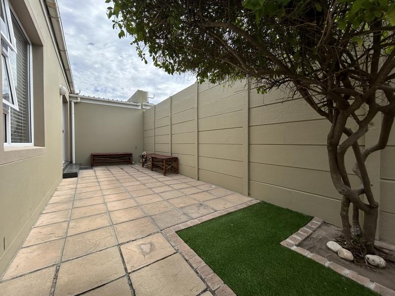 2 Bedroom Property for Sale in Costa Da Gama Western Cape